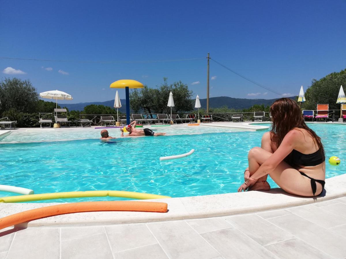 Camping Cerquestra Village Monte del Lago