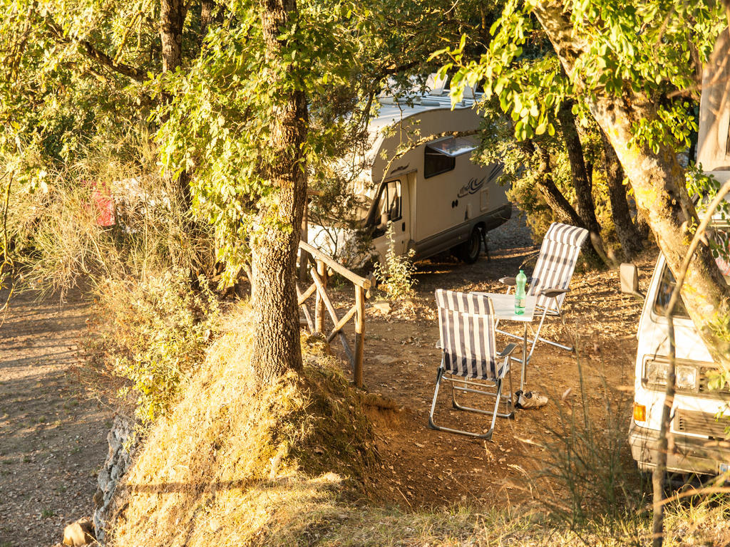Campsite Cerquestra Village Monte del Lago
