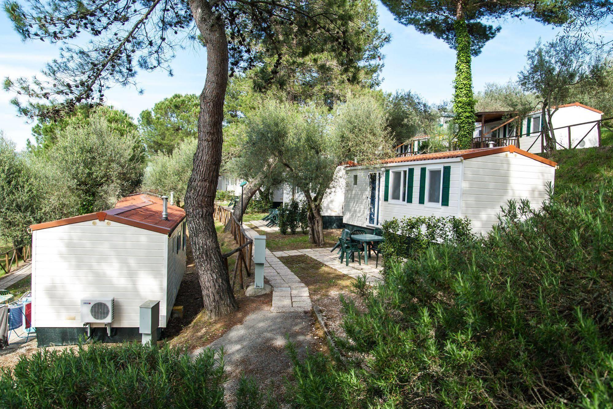 Camping Cerquestra Village 3*