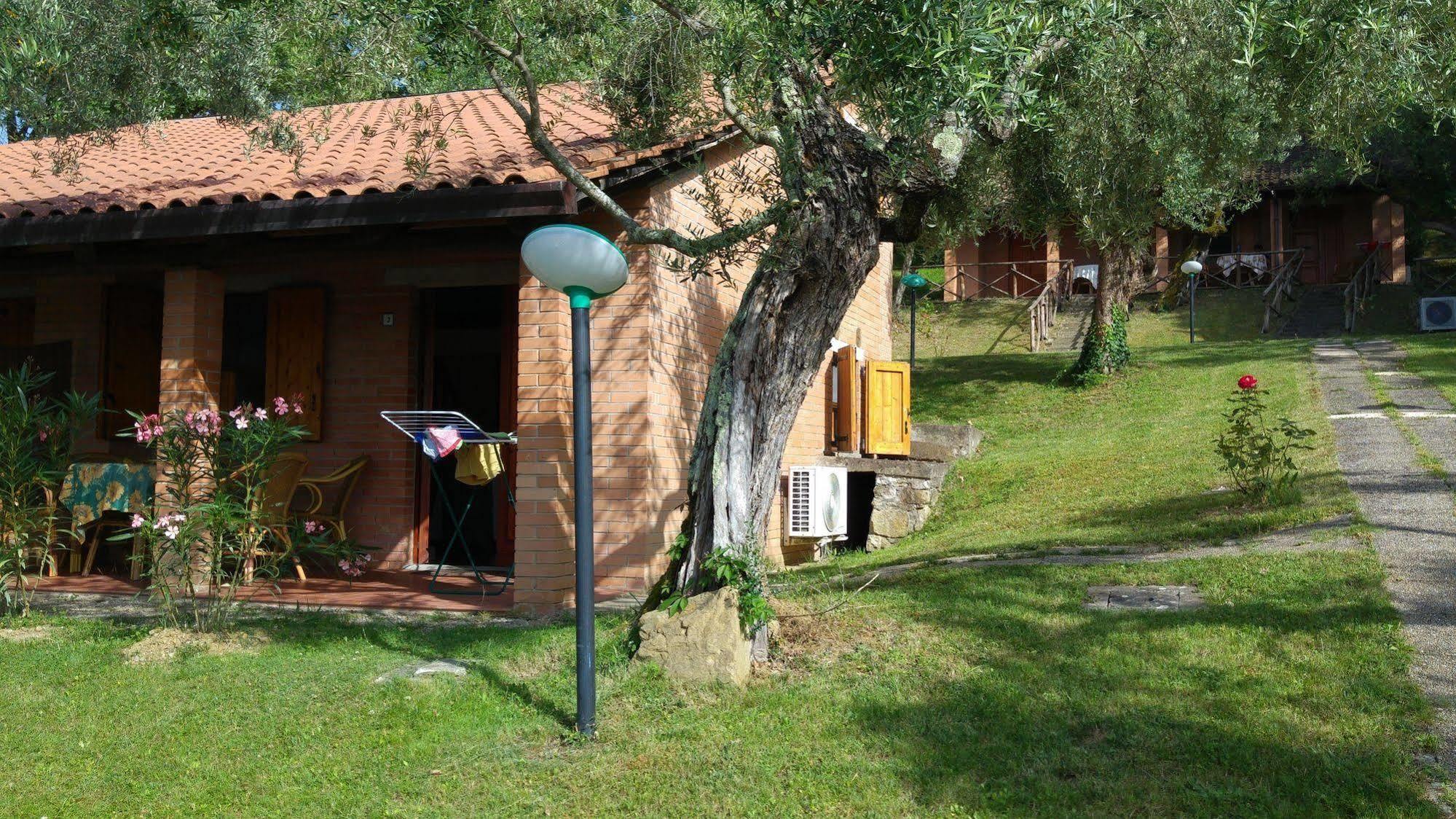 Cerquestra Village Monte del Lago