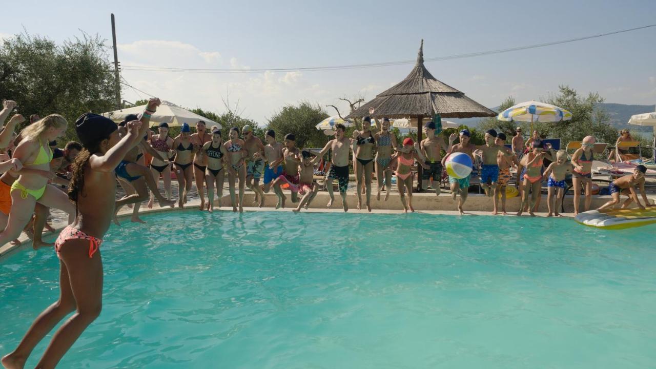 Camping Cerquestra Village Monte del Lago